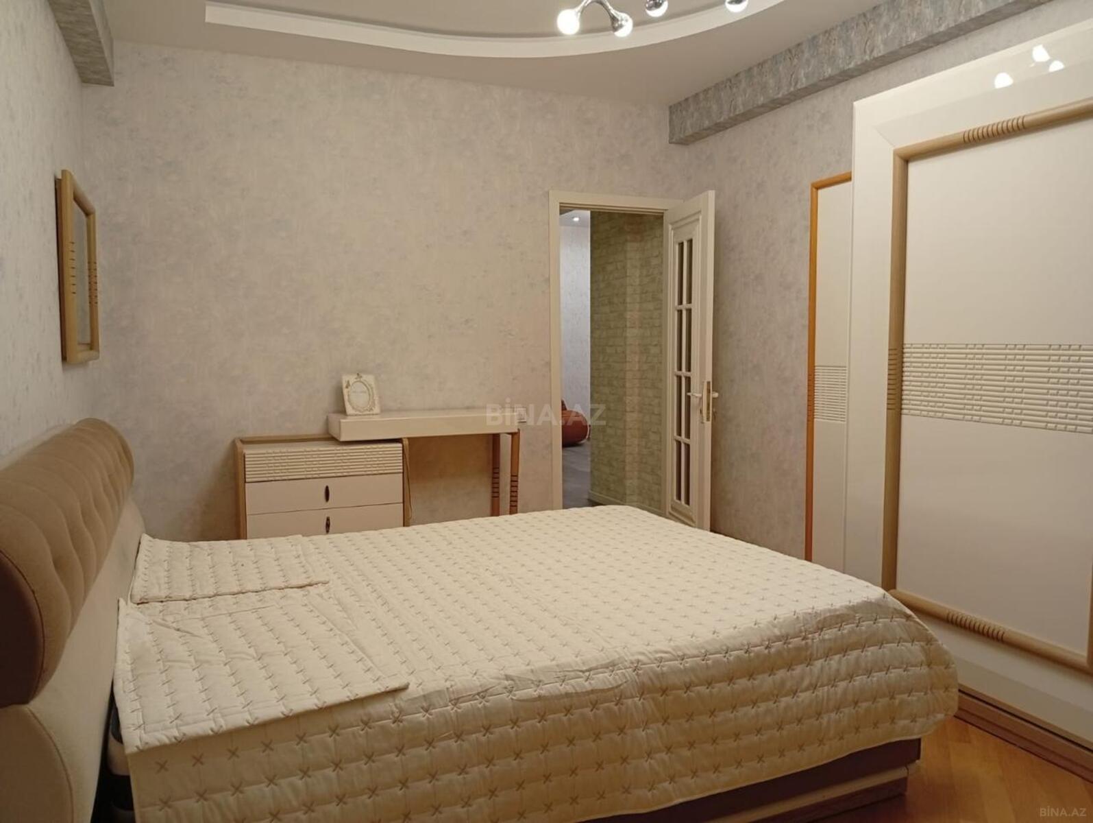3 otaqlı Yeni tikili, Şah İsmayıl Xətai m., Bakı