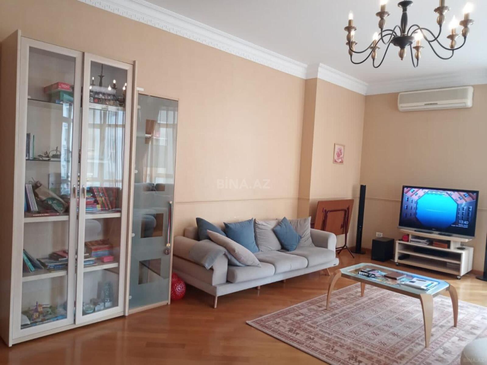 3 otaqlı Yeni tikili, 28 May m., Bakı