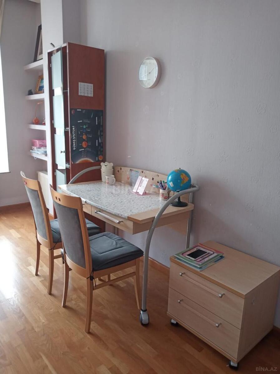 3 otaqlı Yeni tikili, 28 May m., Bakı