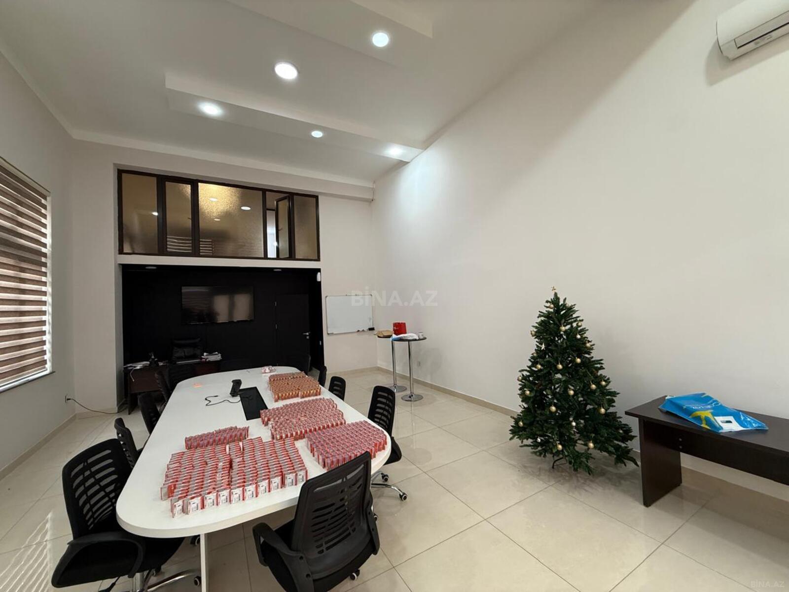 4 otaqlı Ofis, 8 Noyabr m., Bakı