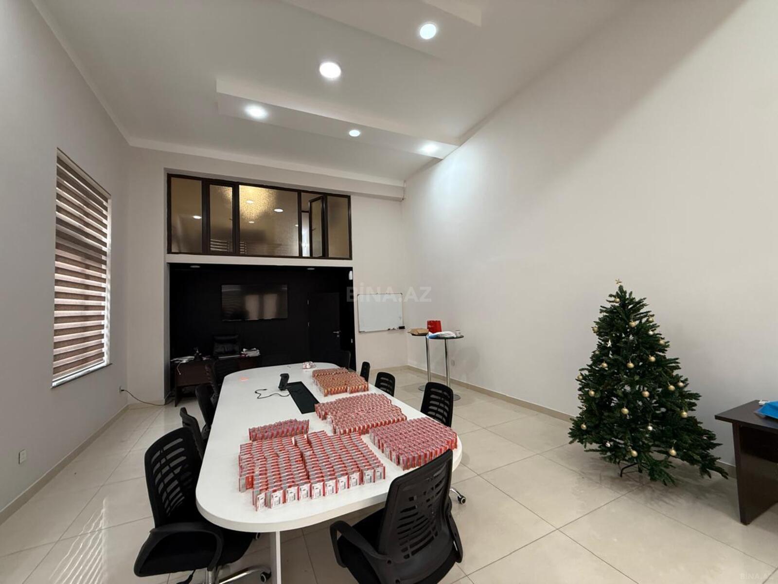 4 otaqlı Ofis, 8 Noyabr m., Bakı