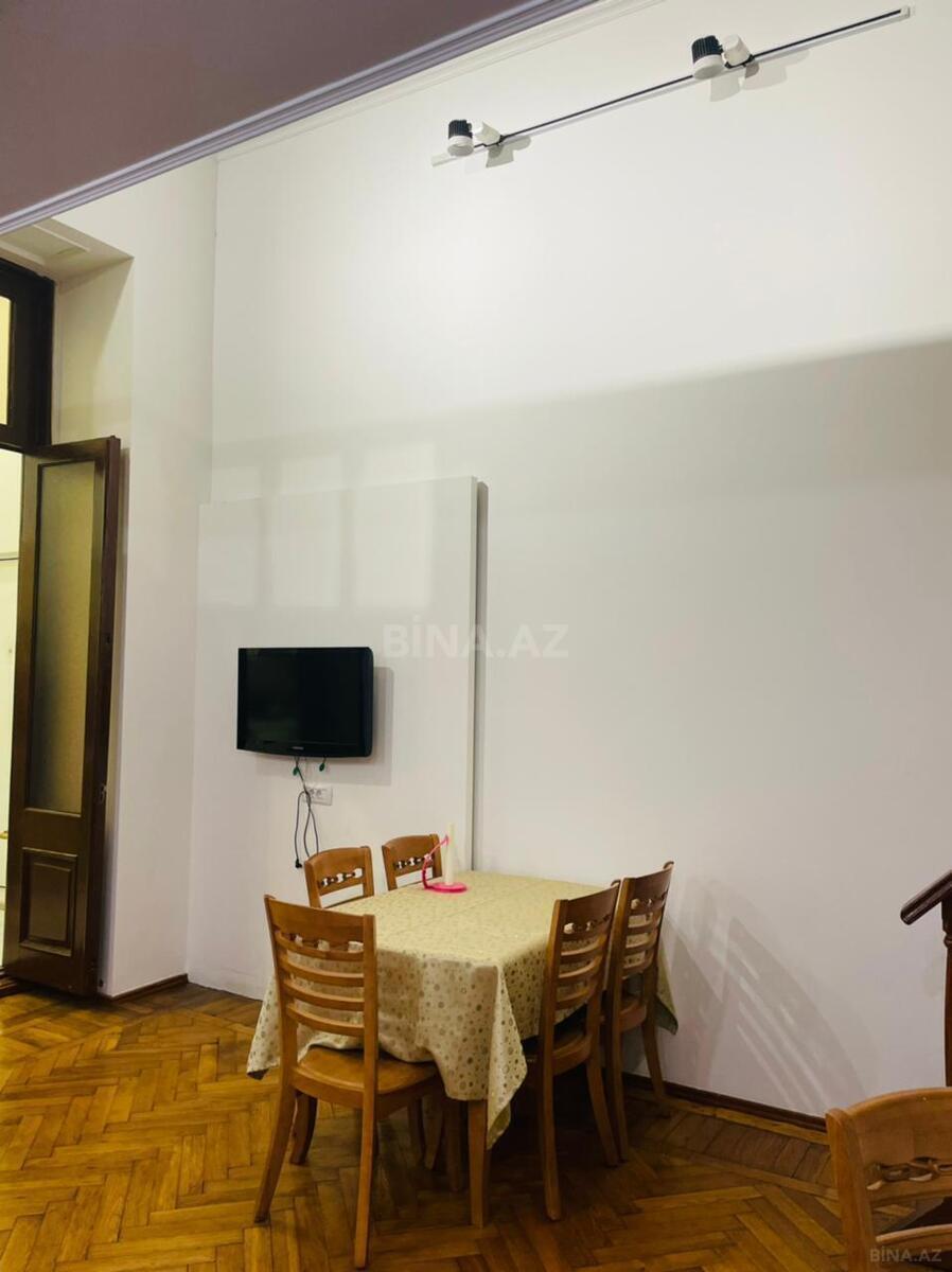 2 otaqlı Köhnə tikili, Sahil m., Bakı