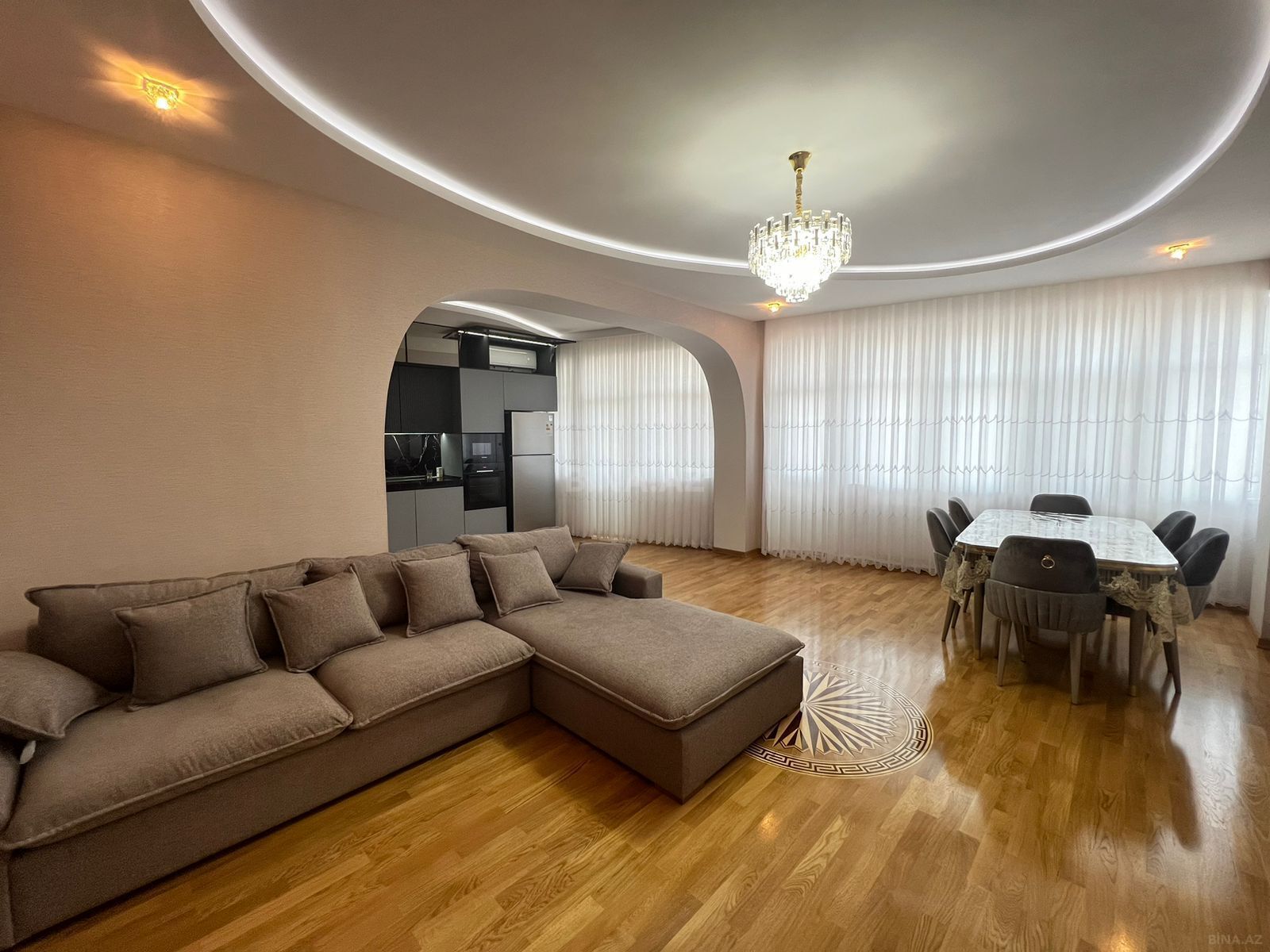 3 otaqlı Yeni tikili, Şah İsmayıl Xətai m., Bakı