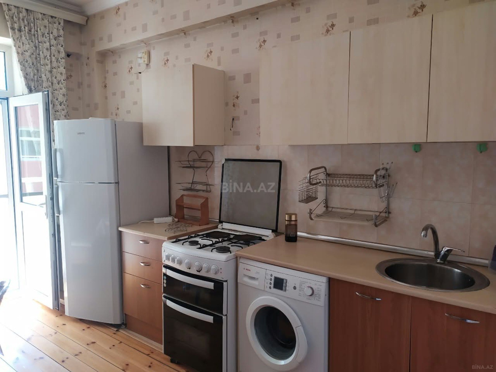 3 otaqlı Yeni tikili, Şah İsmayıl Xətai m., Bakı