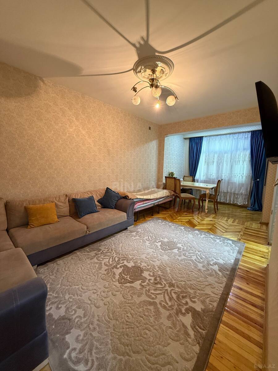 2 otaqlı Köhnə tikili, Memar Əcəmi m., Bakı