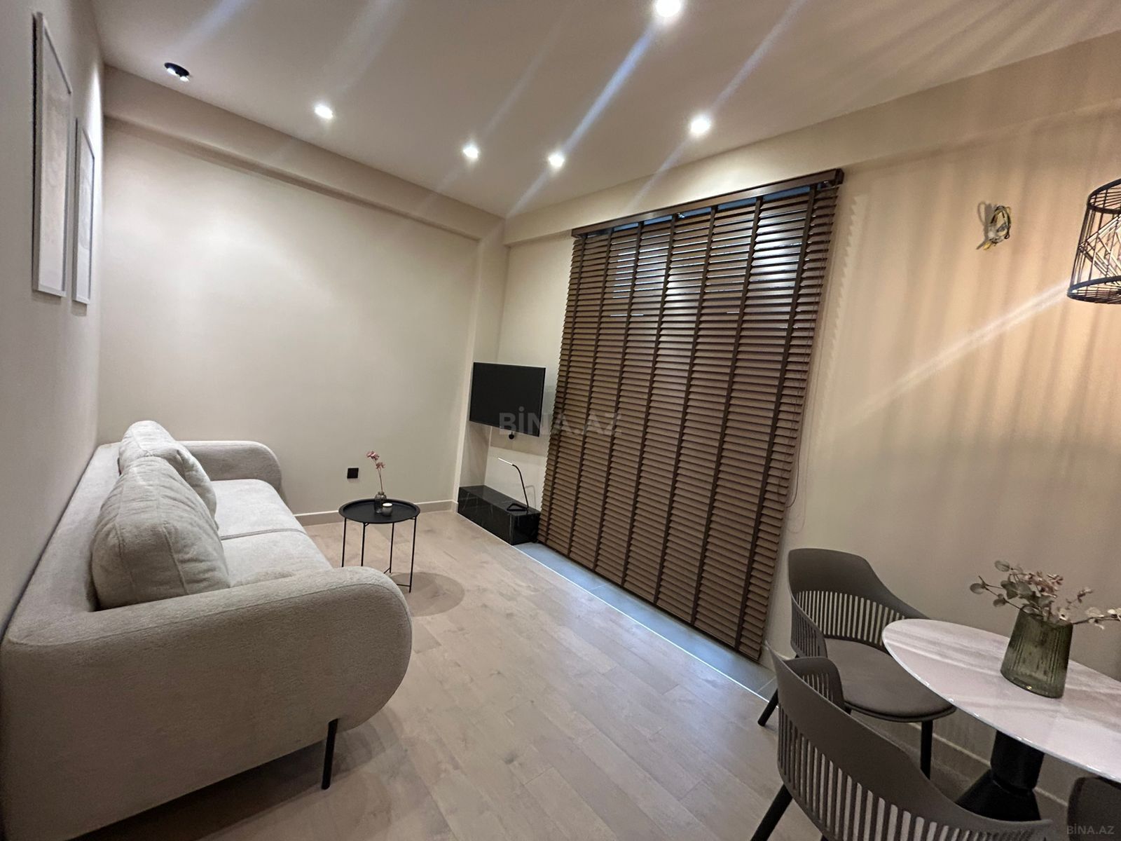 2 otaqlı Yeni tikili, 8 Noyabr m., Bakı