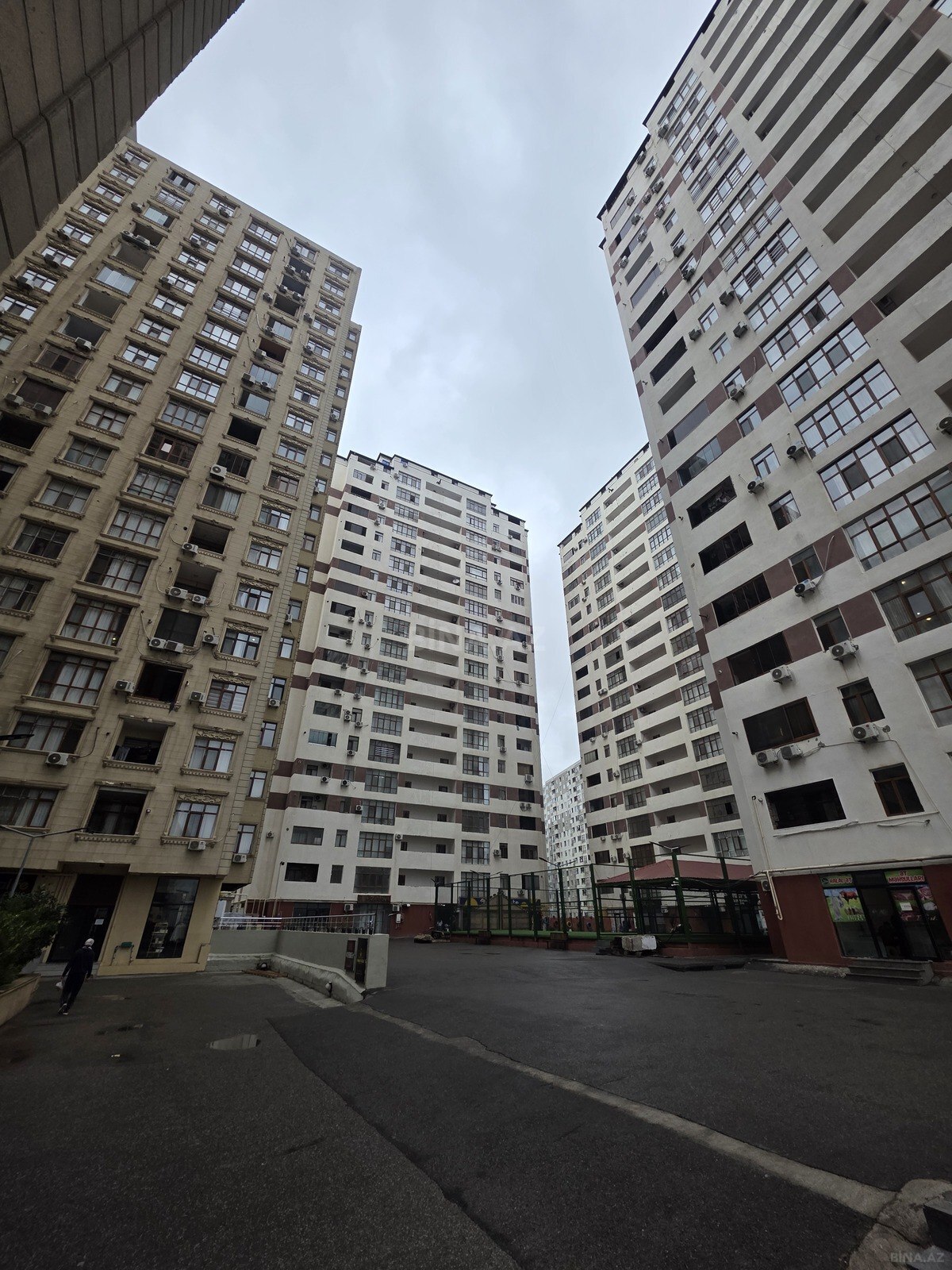 4-комн. квартира на продажу, Yasamal, Баку