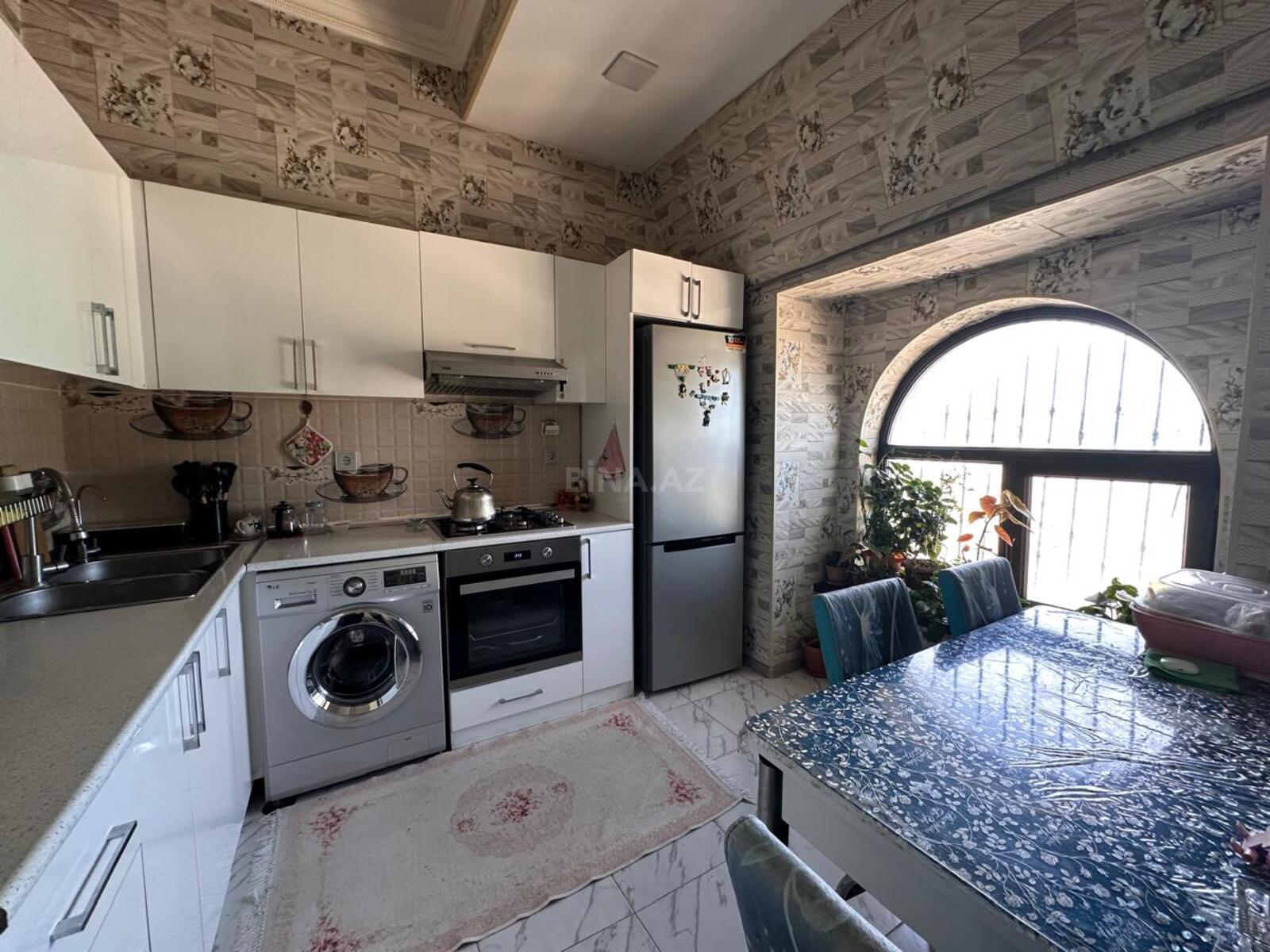 3 otaqlı Yeni tikili, 28 May m., Bakı