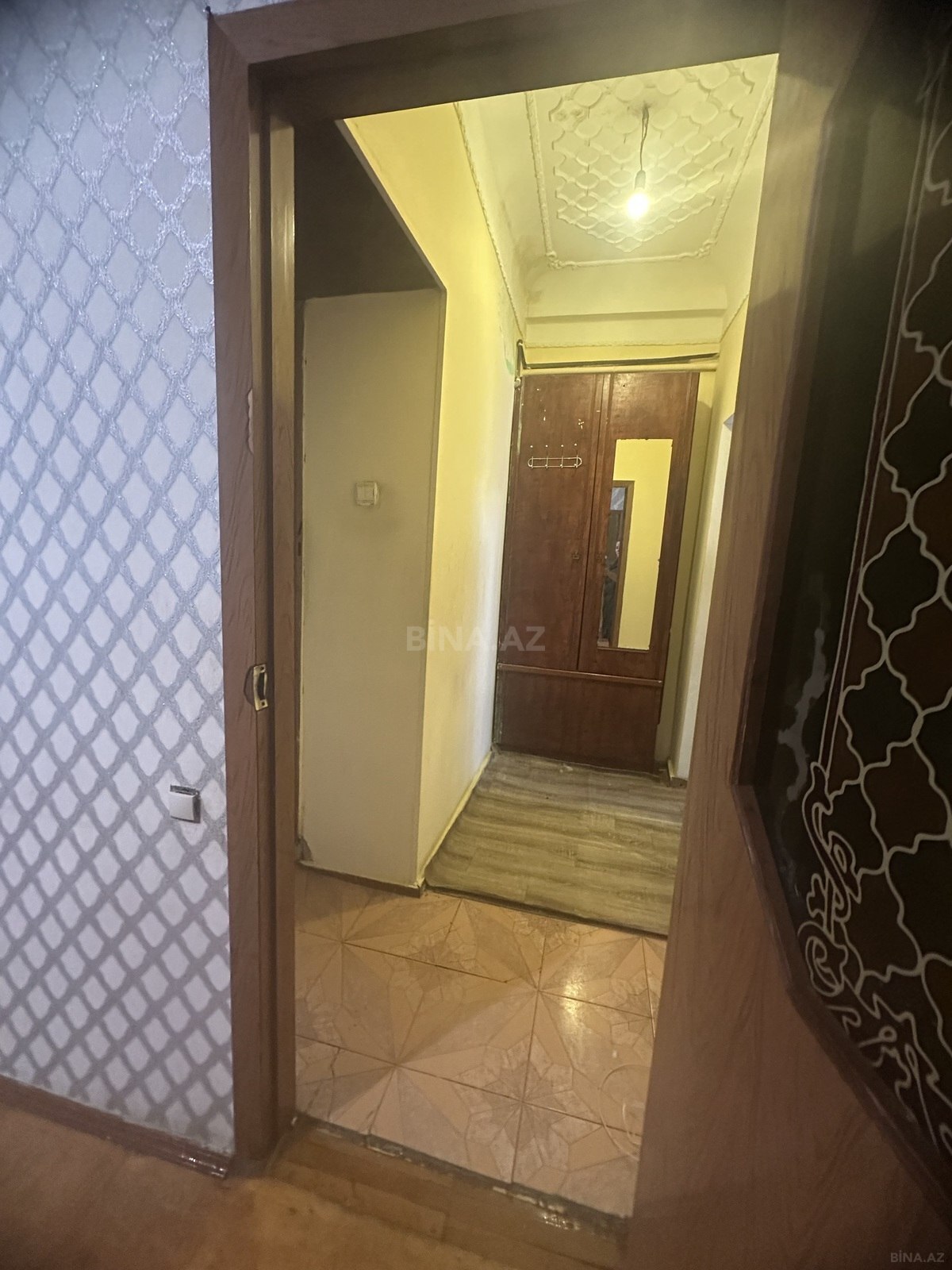 2 otaqlı Köhnə tikili, Neftçilər m., Bakı