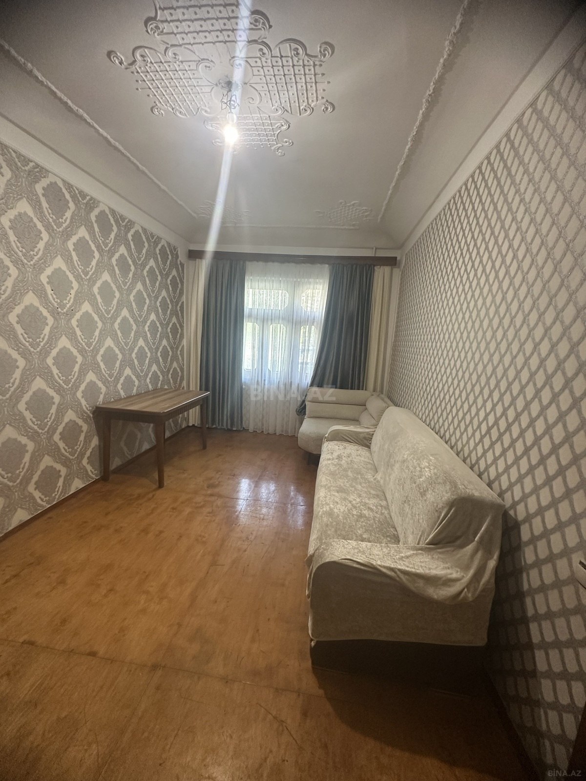 2 otaqlı Köhnə tikili, Neftçilər m., Bakı