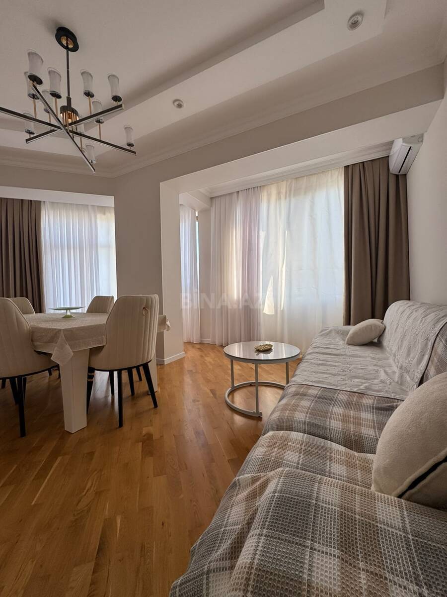 3 otaqlı Yeni tikili, 28 May m., Bakı