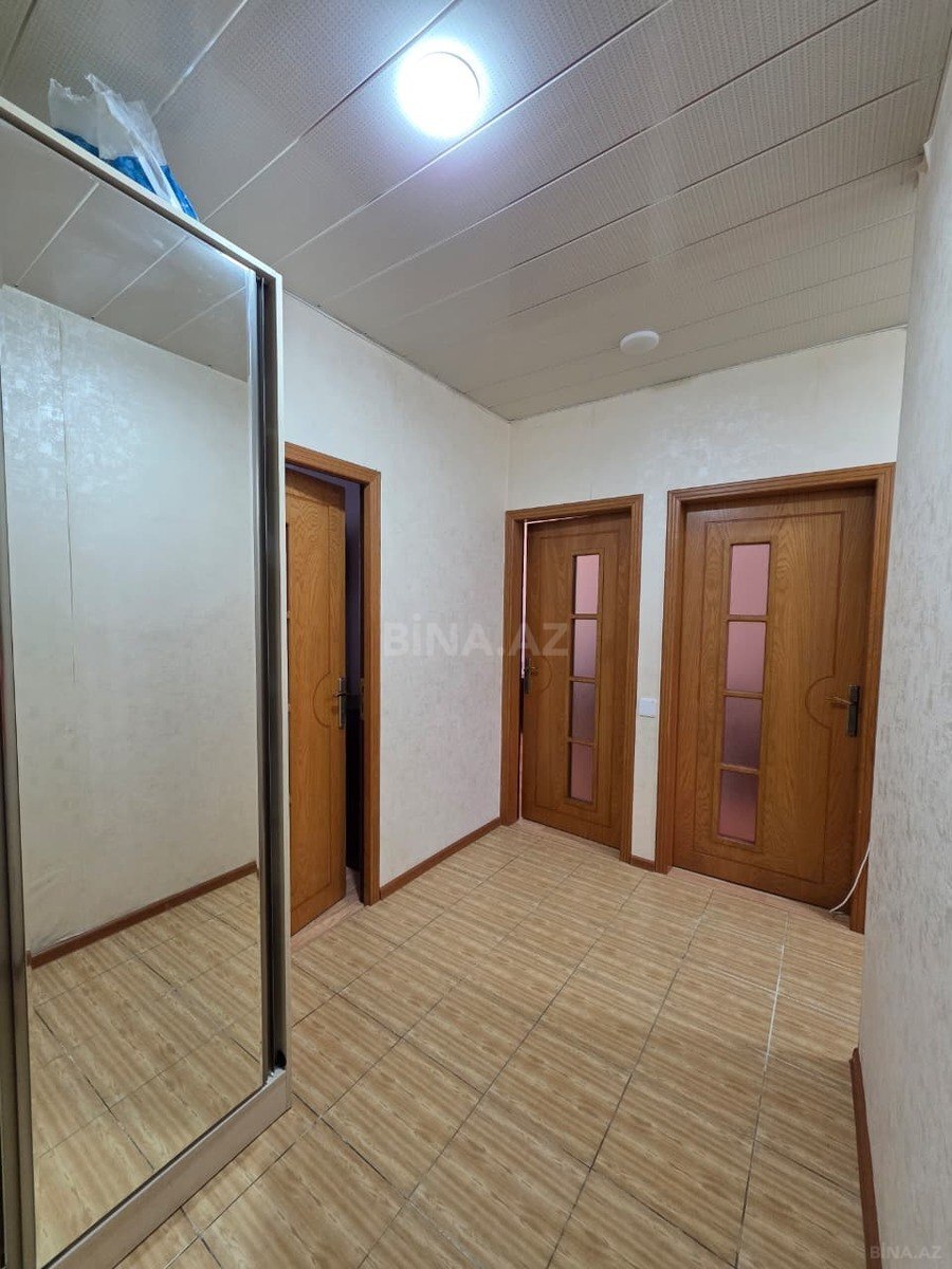 3 otaqlı Köhnə tikili, Həzi Aslanov m., Bakı