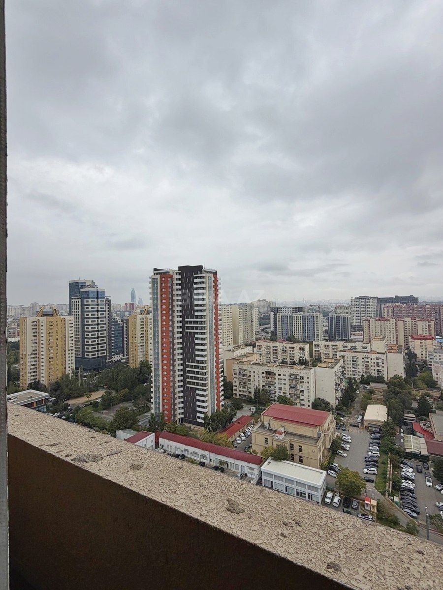 3 otaqlı Yeni tikili, Şah İsmayıl Xətai m., Bakı