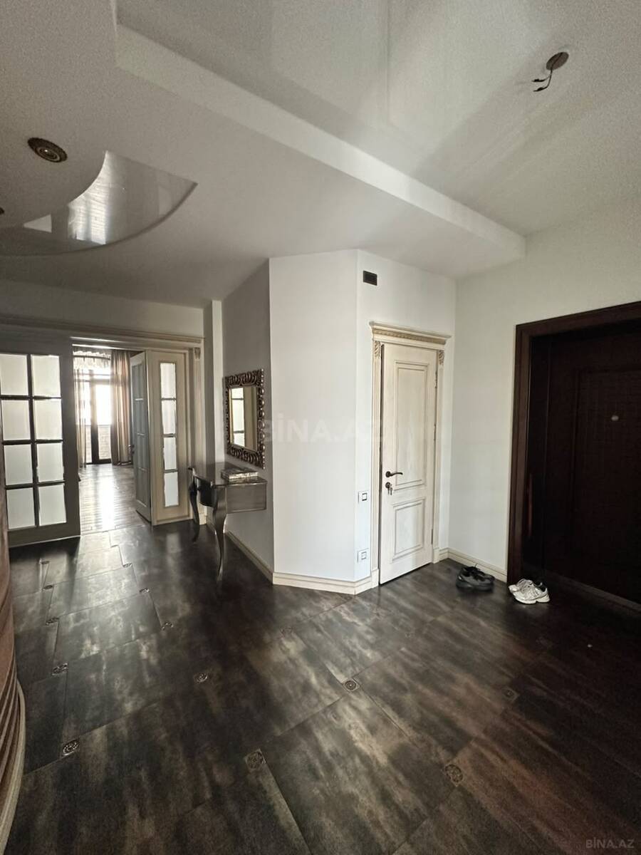 3 otaqlı Yeni tikili, Nizami m., Bakı