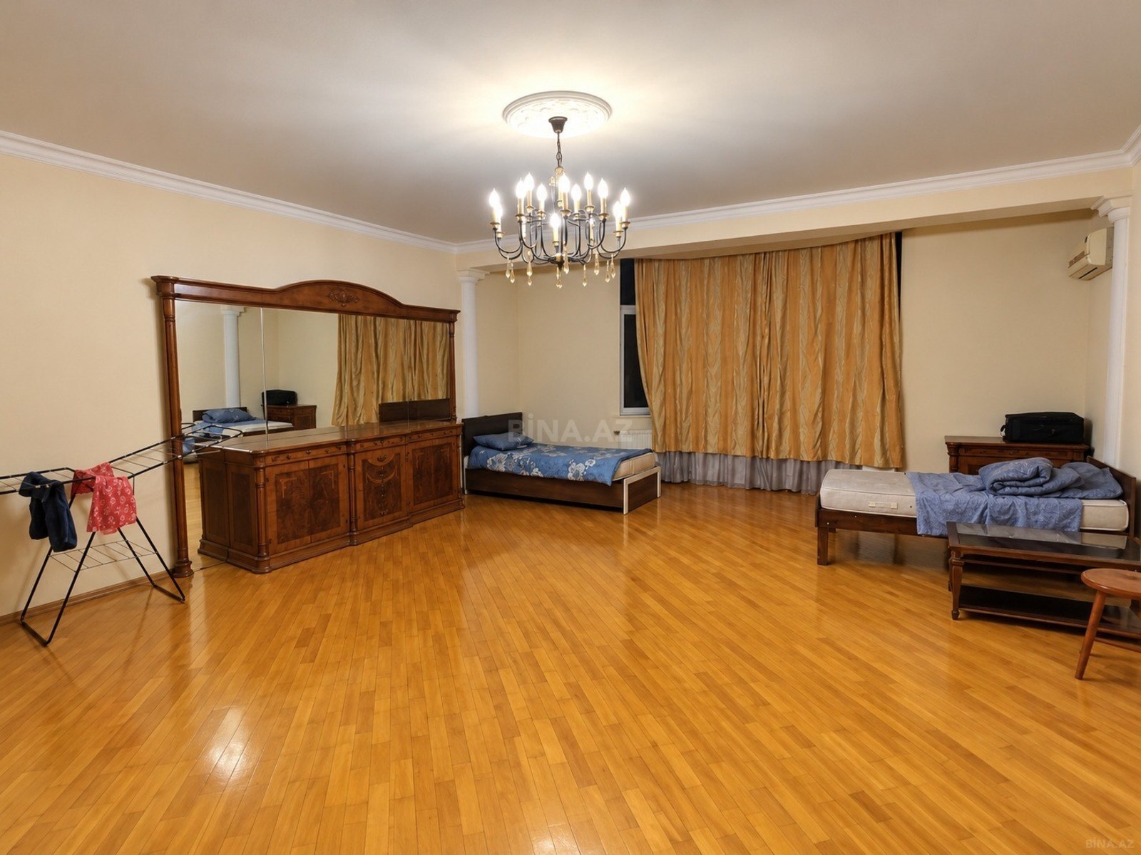 4 otaqlı Yeni tikili, Nizami m., Bakı