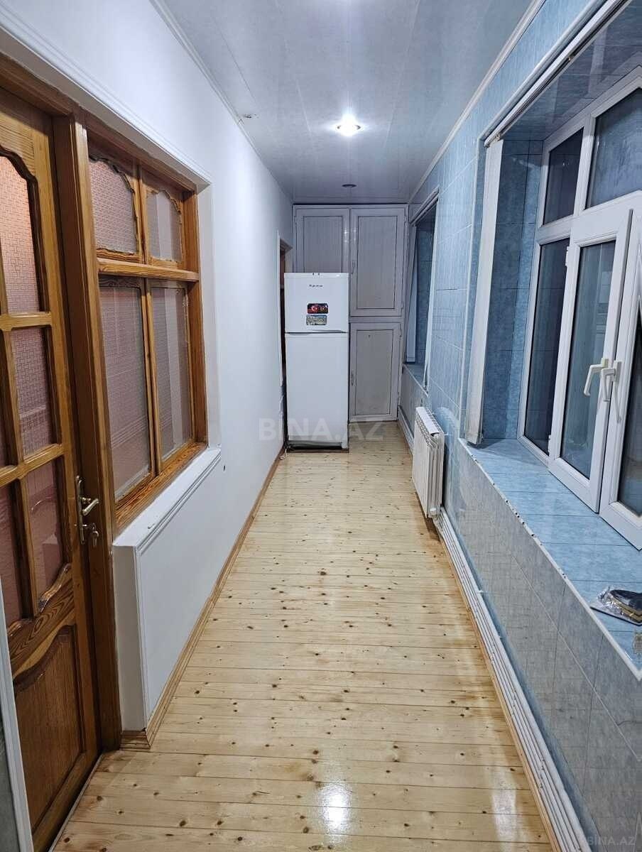 4 otaqlı Köhnə tikili, Badamdar q., Bakı