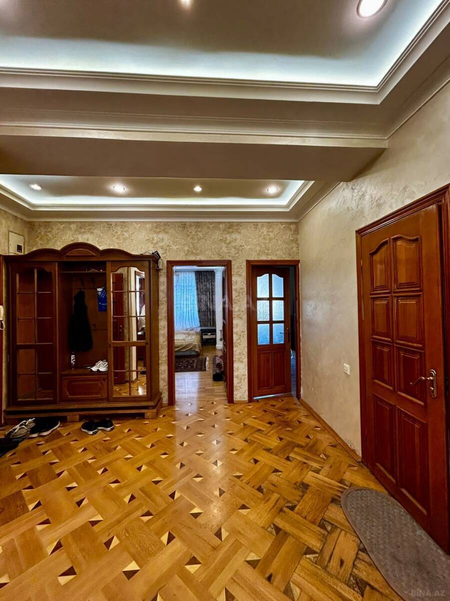 3 otaqlı Yeni tikili, İnşaatçılar m., Bakı