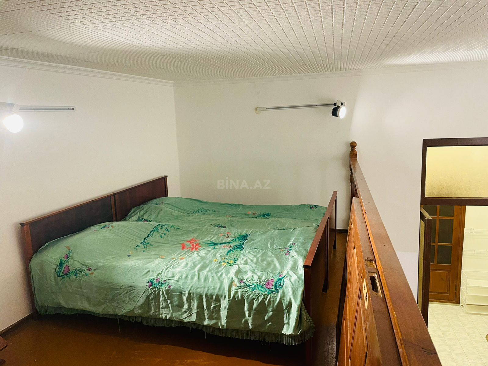 2 otaqlı Köhnə tikili, 28 May m., Bakı