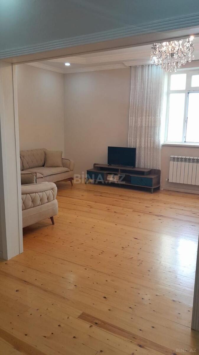8 otaqlı Həyət evi/Bağ evi, Bakıxanov q., Bakı