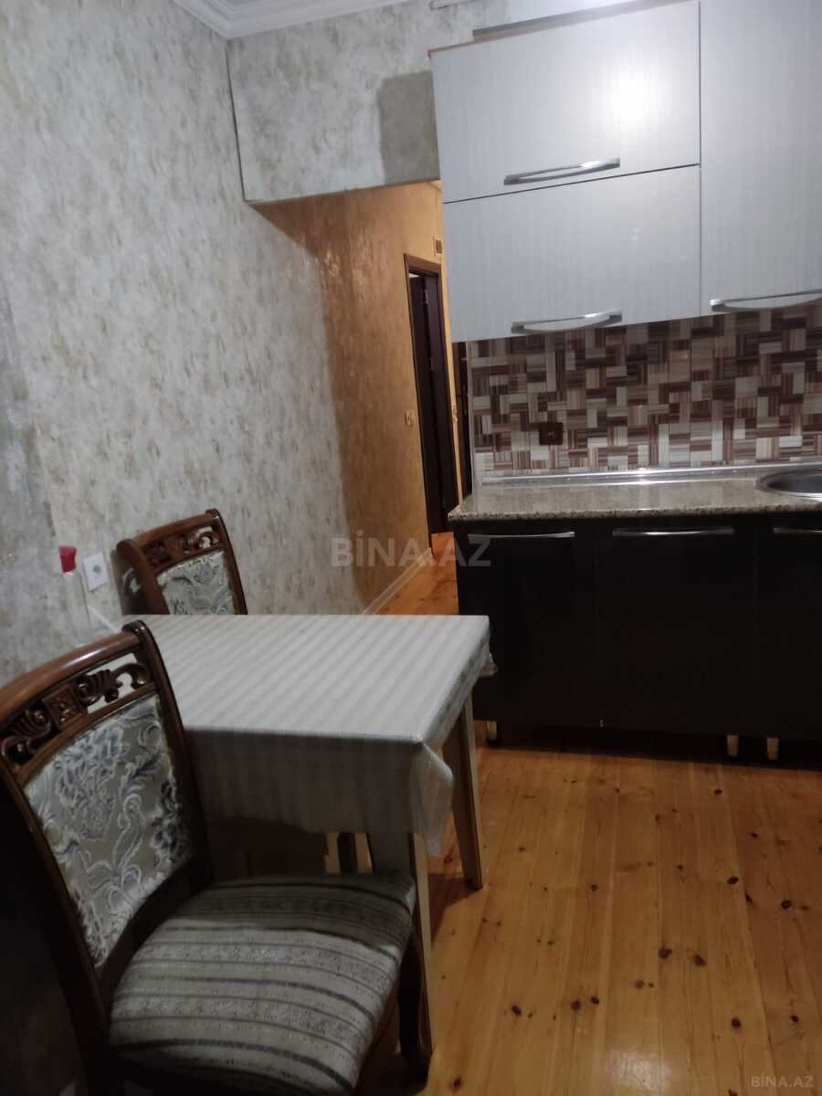 2 otaqlı Köhnə tikili, Qaraçuxur q., Bakı