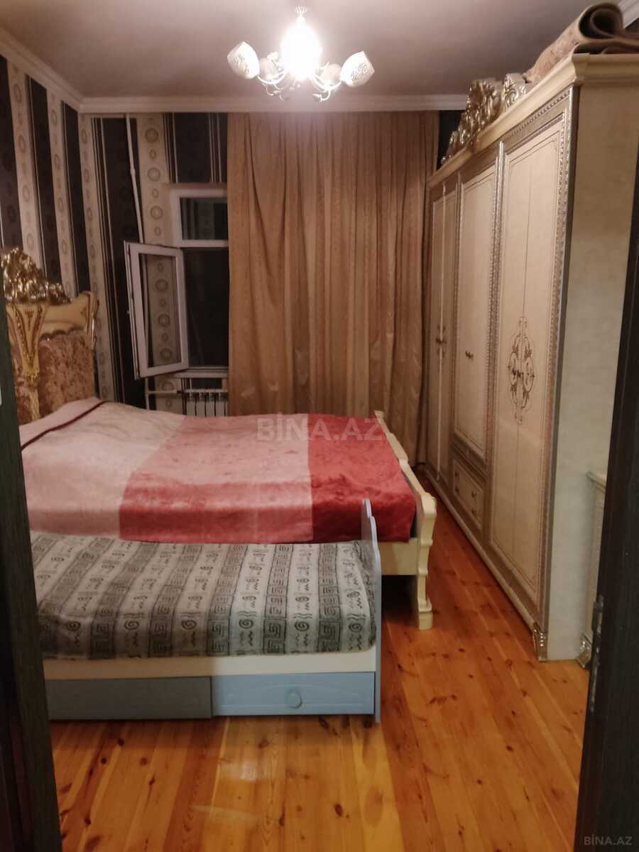 2 otaqlı Köhnə tikili, Qaraçuxur q., Bakı
