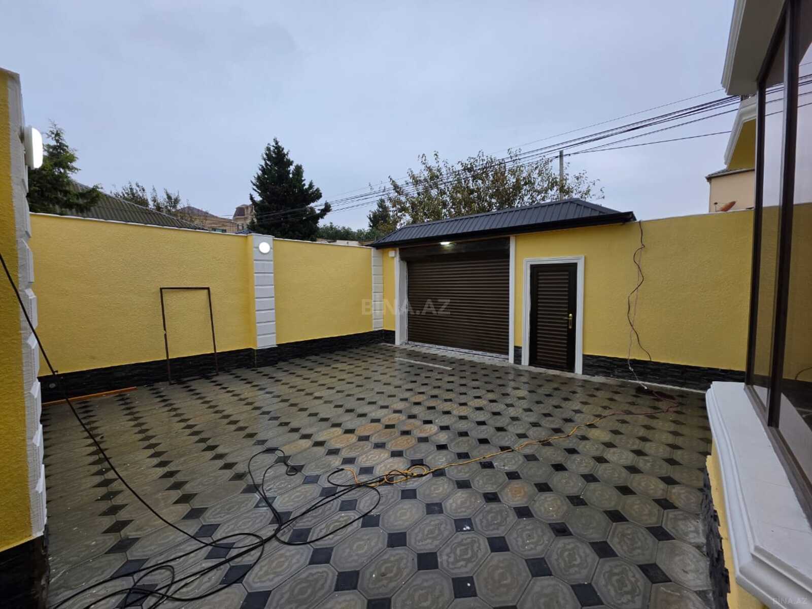 4 otaqlı Həyət evi/Bağ evi, Saray q., Bakı