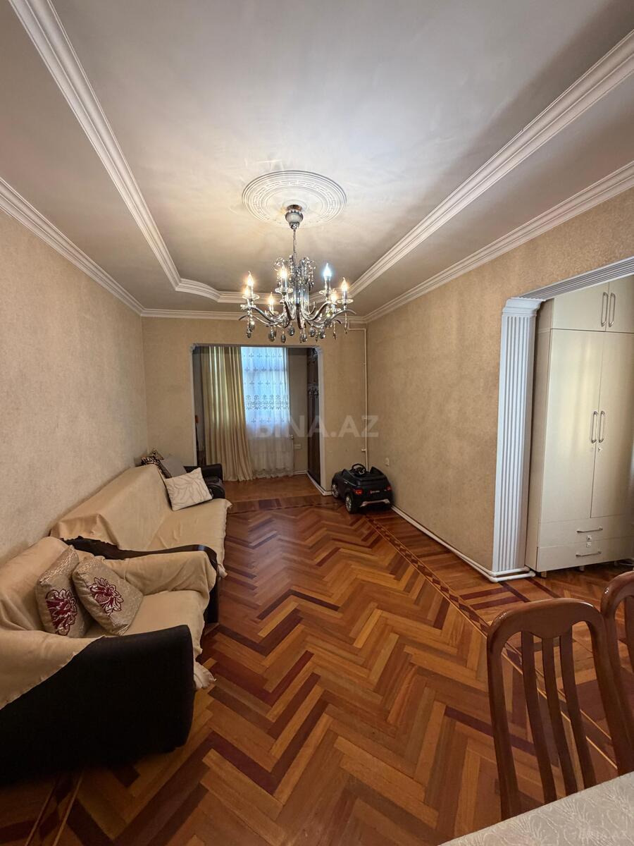 2 otaqlı Köhnə tikili, Azadlıq Prospekti m., Bakı