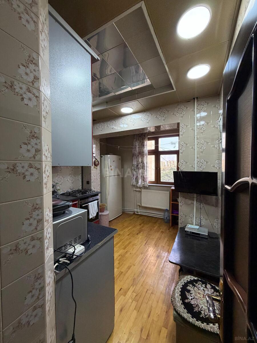 2 otaqlı Köhnə tikili, Azadlıq Prospekti m., Bakı