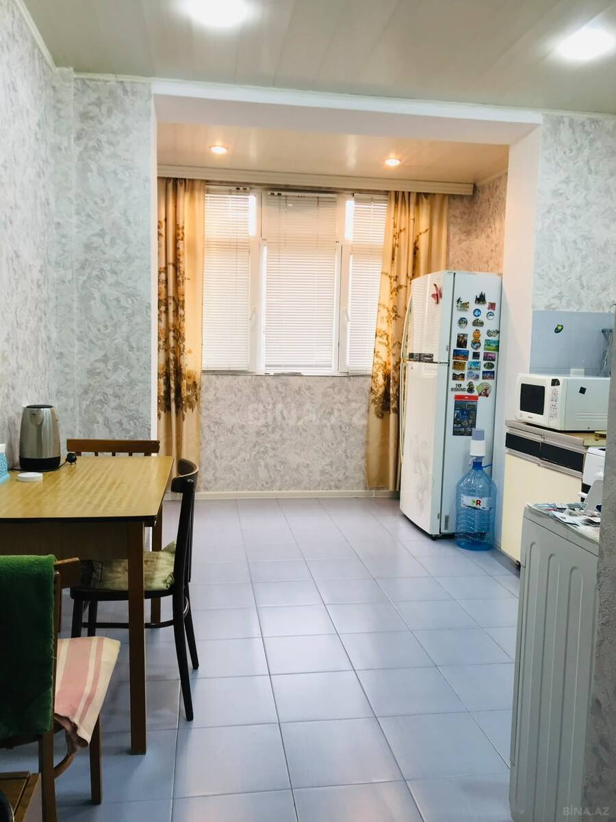 4 otaqlı Köhnə tikili, Həzi Aslanov m., Bakı