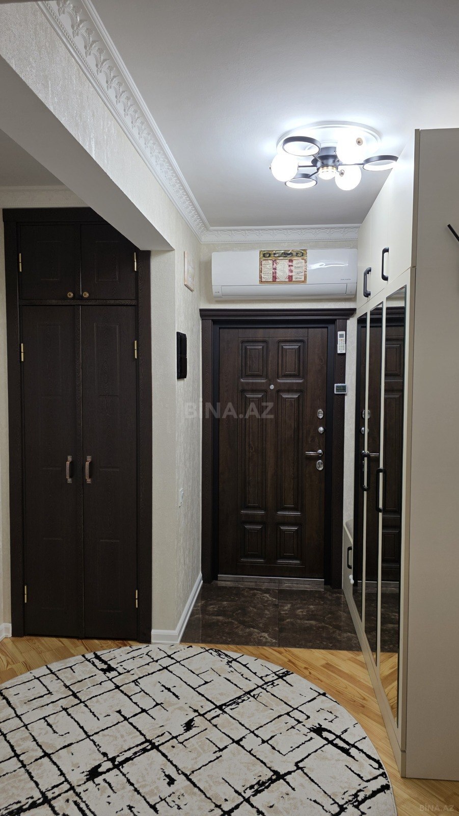 3 otaqlı Köhnə tikili, Bakıxanov q., Bakı