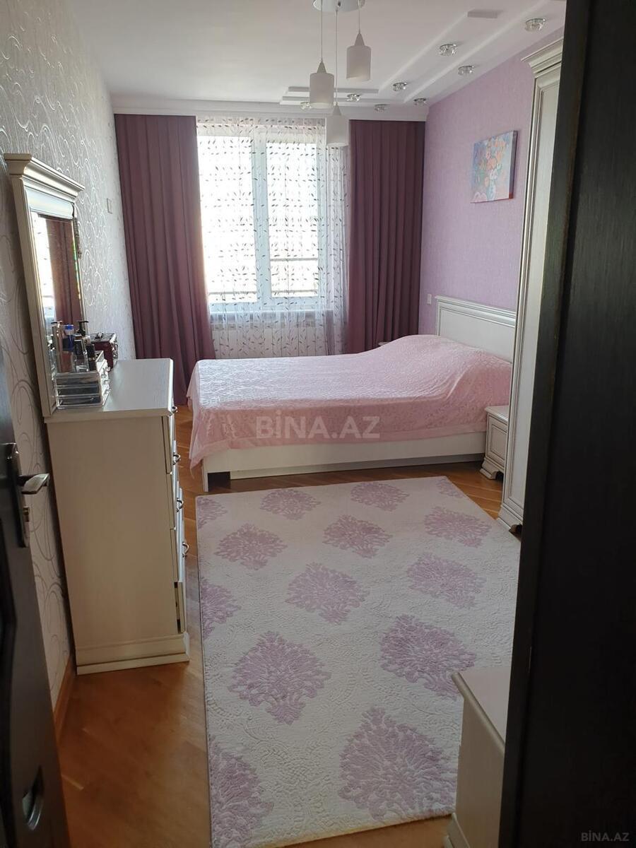 3 otaqlı Köhnə tikili, Elmlər Akademiyası m., Bakı