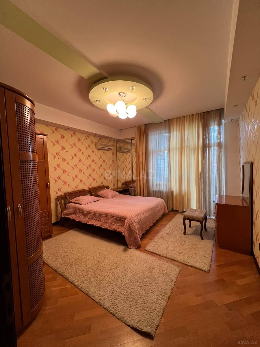 6 otaqlı Yeni tikili, 8 Noyabr m., Bakı