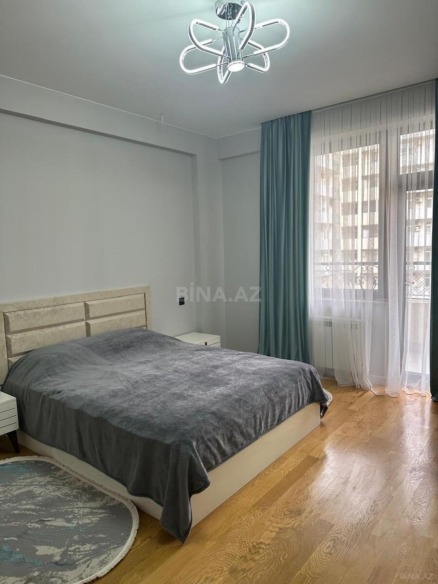 3 otaqlı Yeni tikili, Şah İsmayıl Xətai m., Bakı