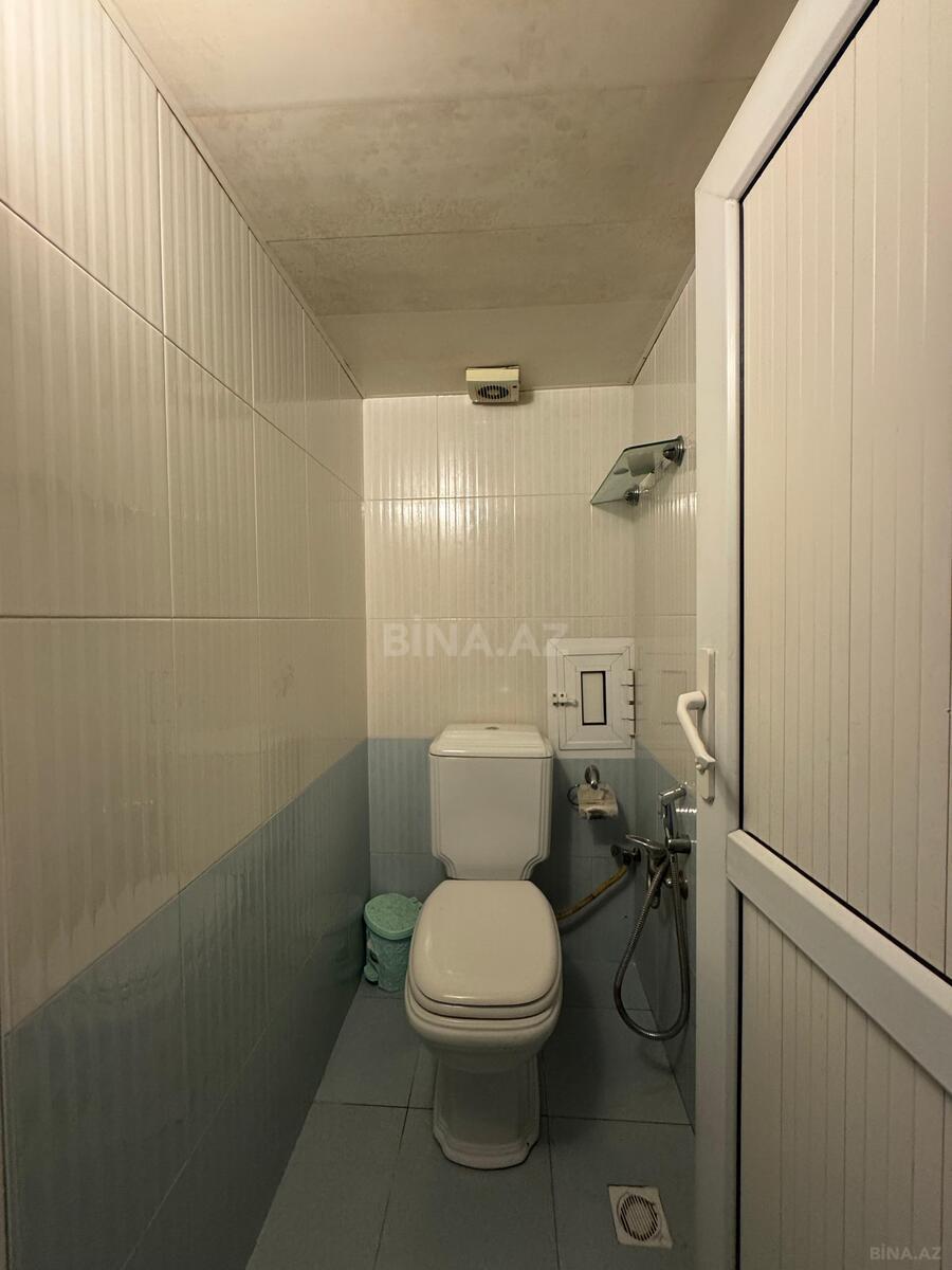 3 otaqlı Köhnə tikili, Elmlər Akademiyası m., Bakı