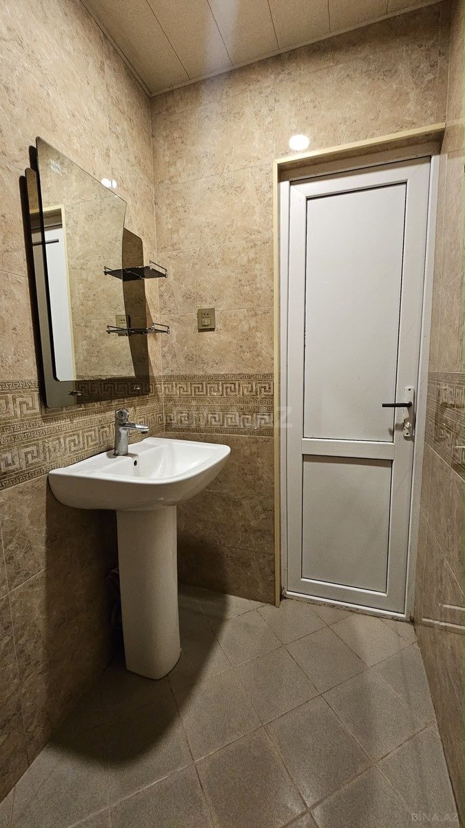 4 otaqlı Köhnə tikili, Əhmədli m., Bakı