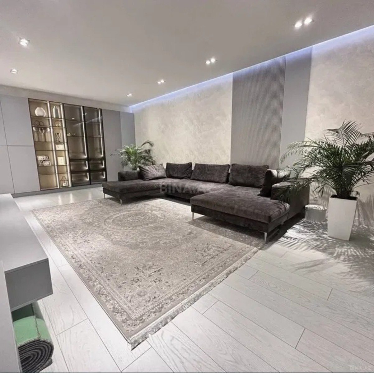3 otaqlı Yeni tikili, Nəriman Nərimanov m., Bakı