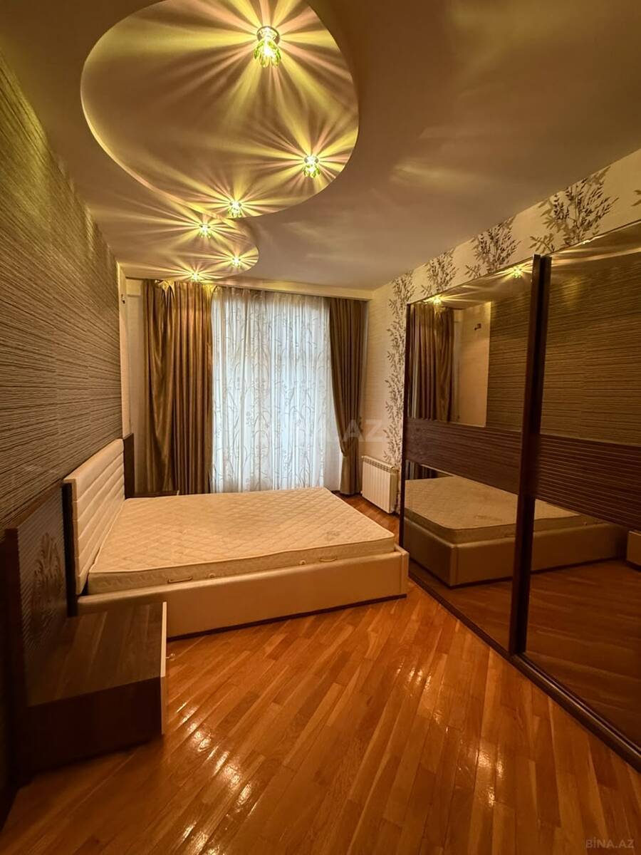 4 otaqlı Yeni tikili, 8 Noyabr m., Bakı
