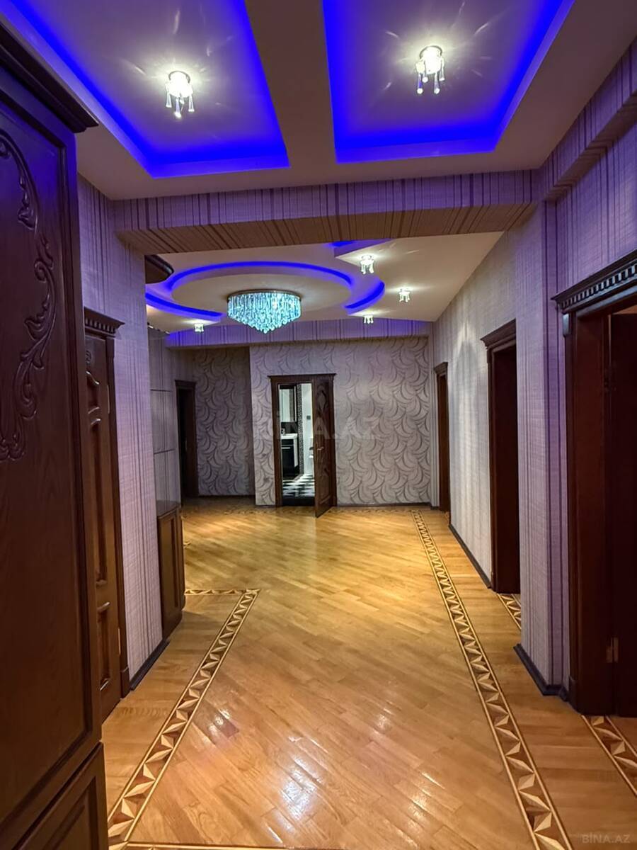 4 otaqlı Yeni tikili, 8 Noyabr m., Bakı