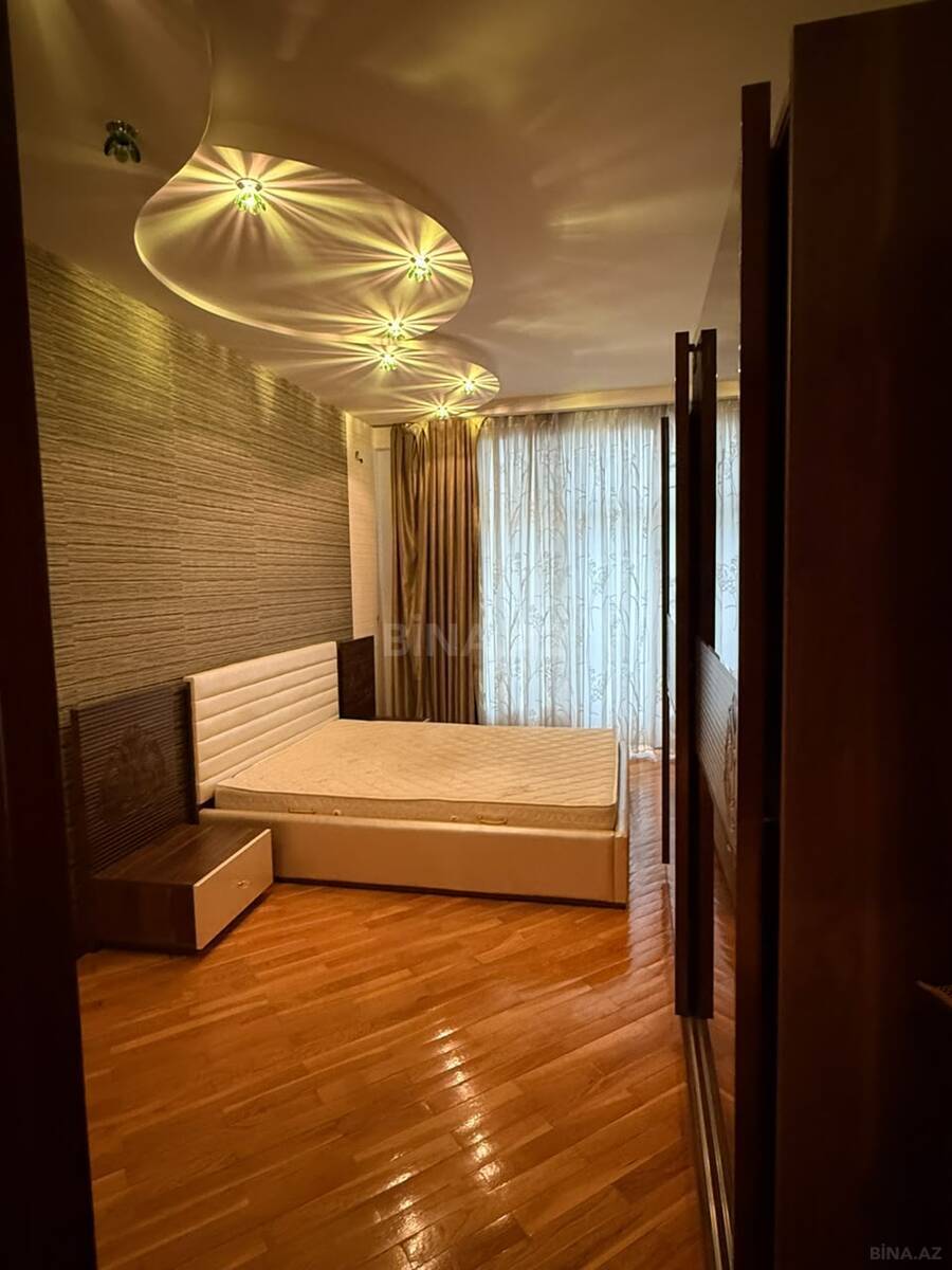 4 otaqlı Yeni tikili, 8 Noyabr m., Bakı