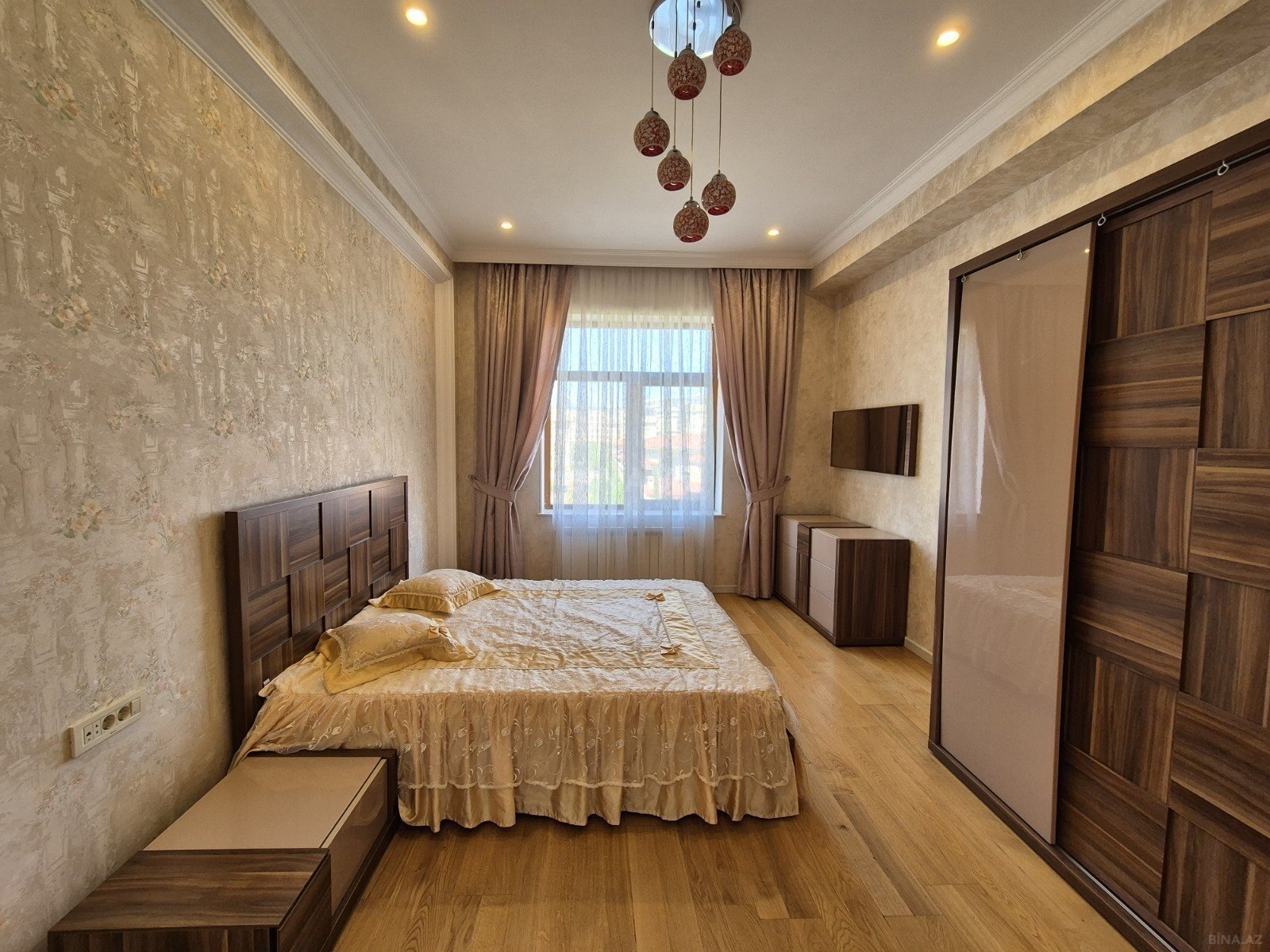 3 otaqlı Yeni tikili, 28 May m., Bakı