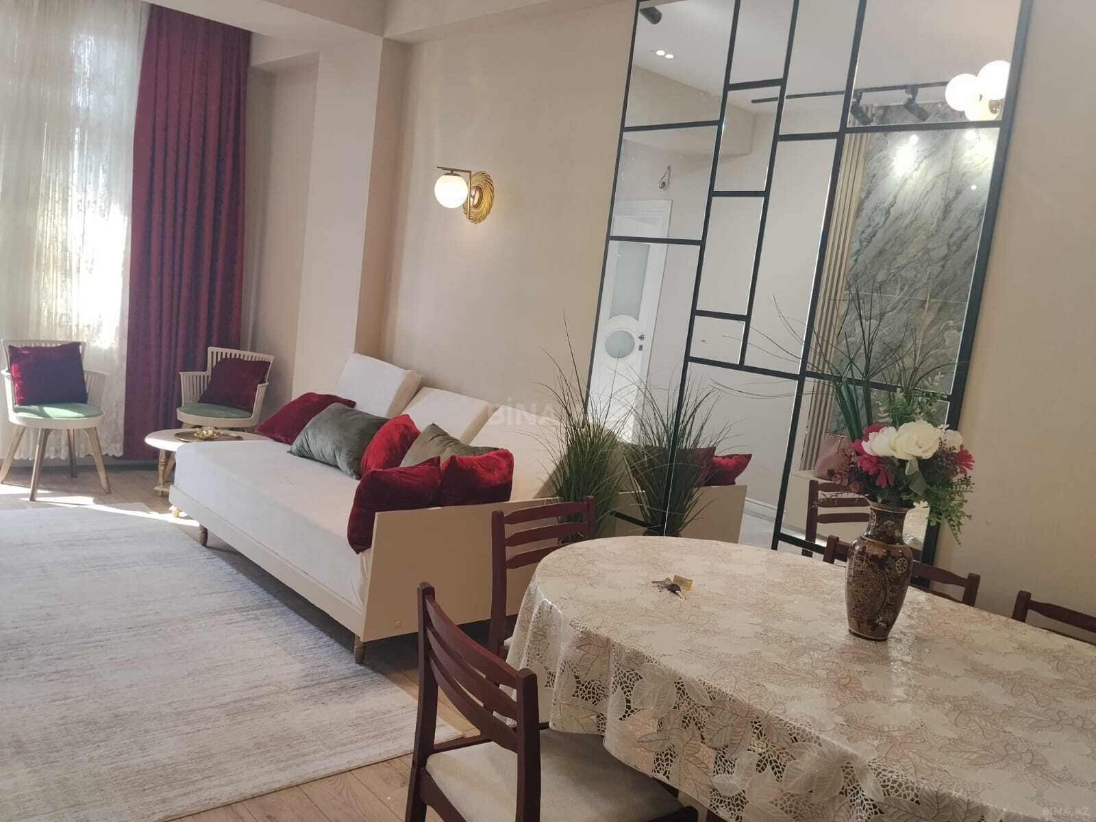 3 otaqlı Yeni tikili, 8 Noyabr m., Bakı
