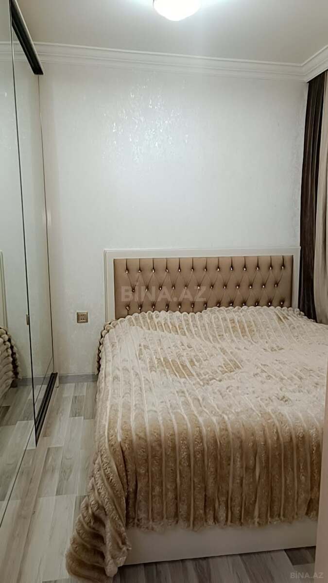 2 otaqlı Köhnə tikili, Elmlər Akademiyası m., Bakı
