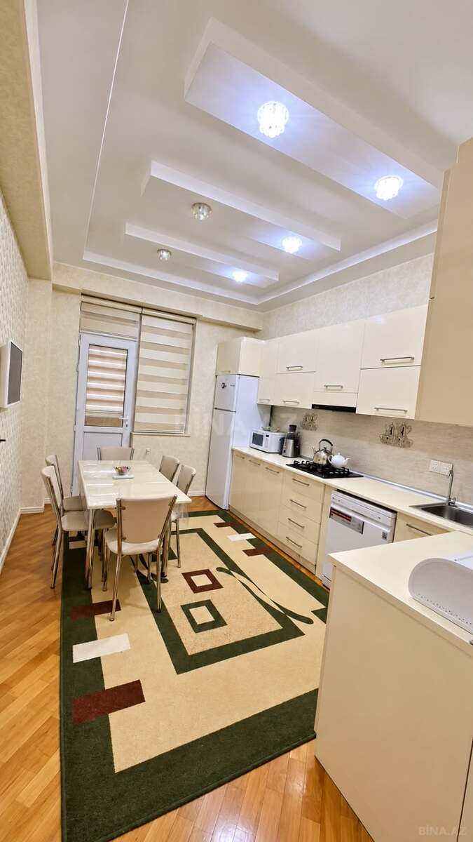 3 otaqlı Yeni tikili, Qara Qarayev m., Bakı
