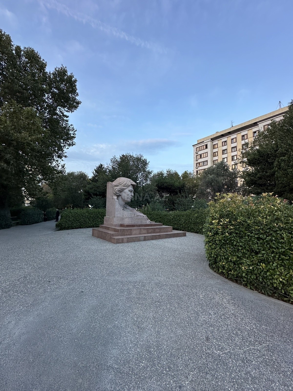 3 otaqlı Köhnə tikili, Binəqədi r., Bakı