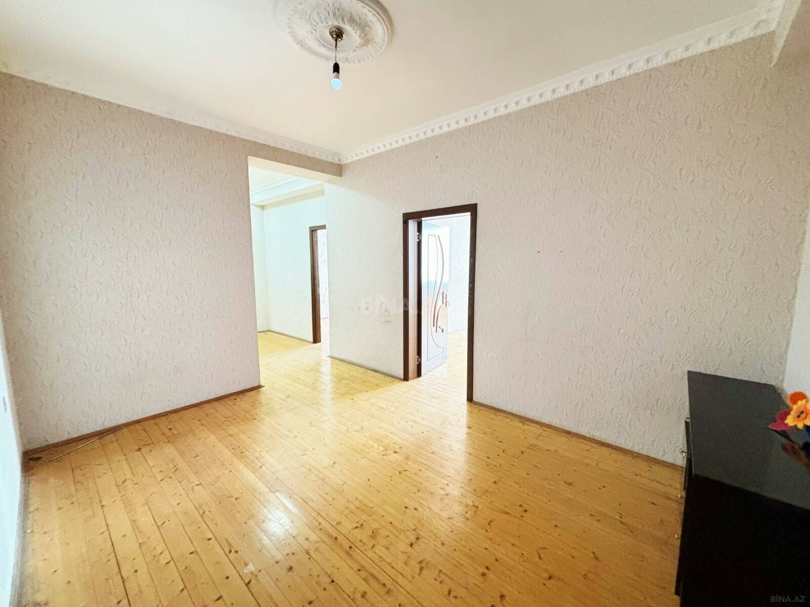 3 otaqlı Yeni tikili, Neftçilər m., Bakı