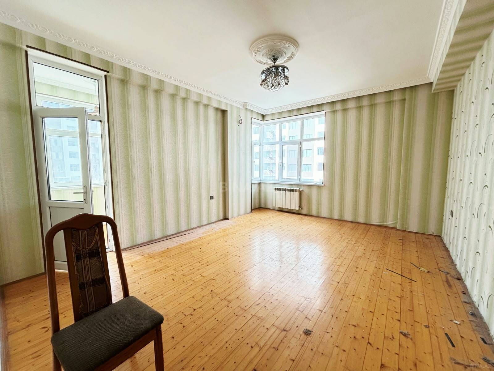 3 otaqlı Yeni tikili, Neftçilər m., Bakı