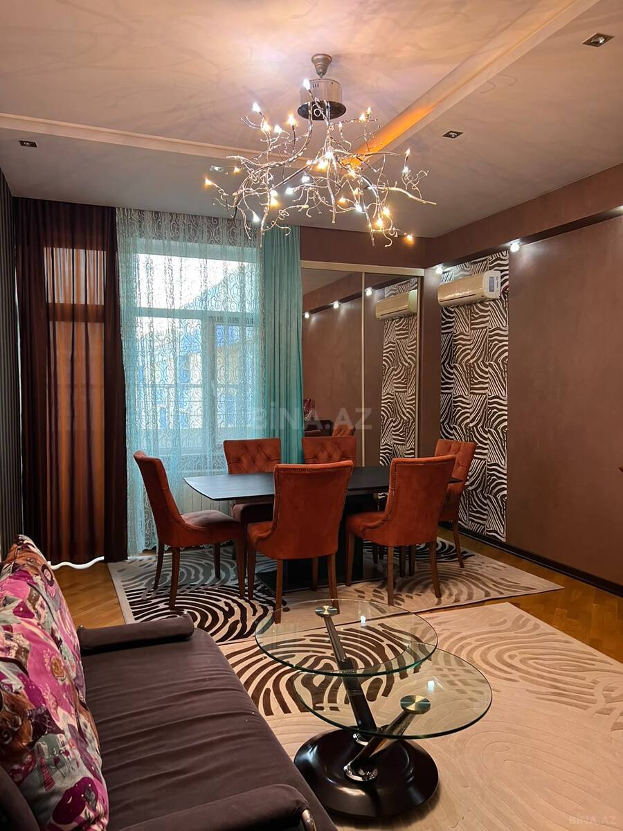 6 otaqlı Yeni tikili, 8 Noyabr m., Bakı