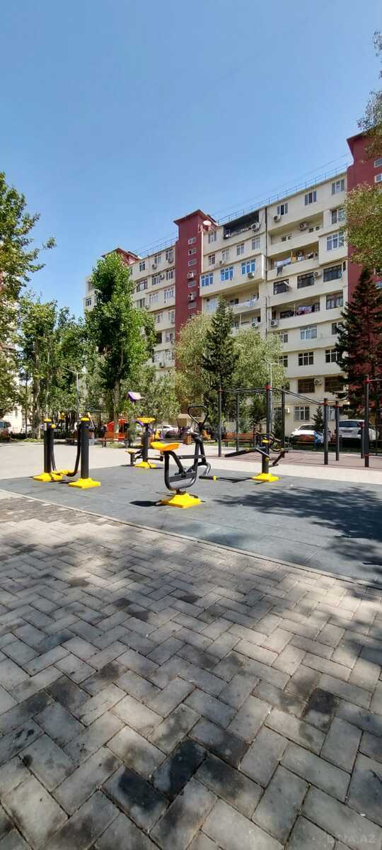 2 otaqlı Köhnə tikili, İnşaatçılar m., Bakı