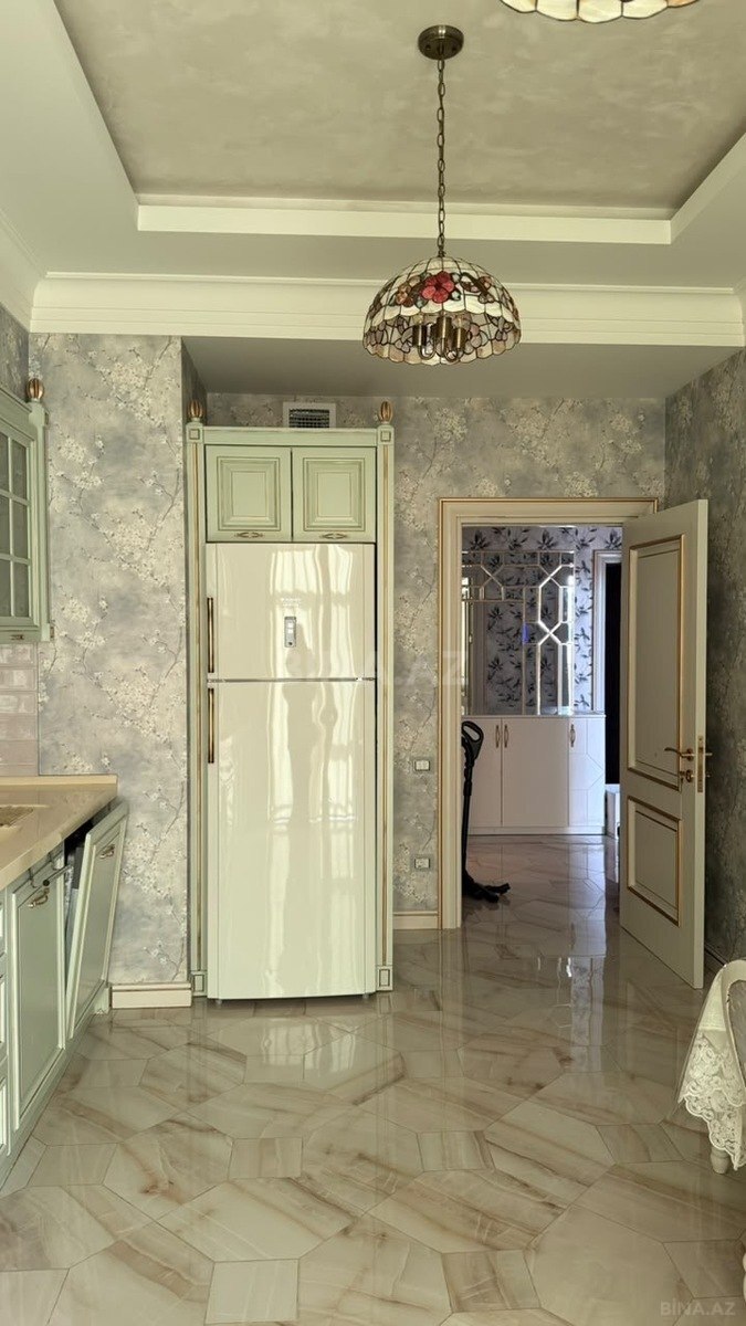 3 otaqlı Yeni tikili, Şah İsmayıl Xətai m., Bakı