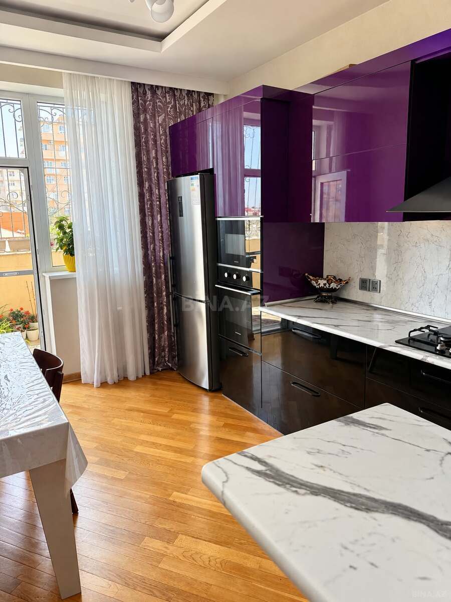 3 otaqlı Yeni tikili, Bakıxanov q., Bakı